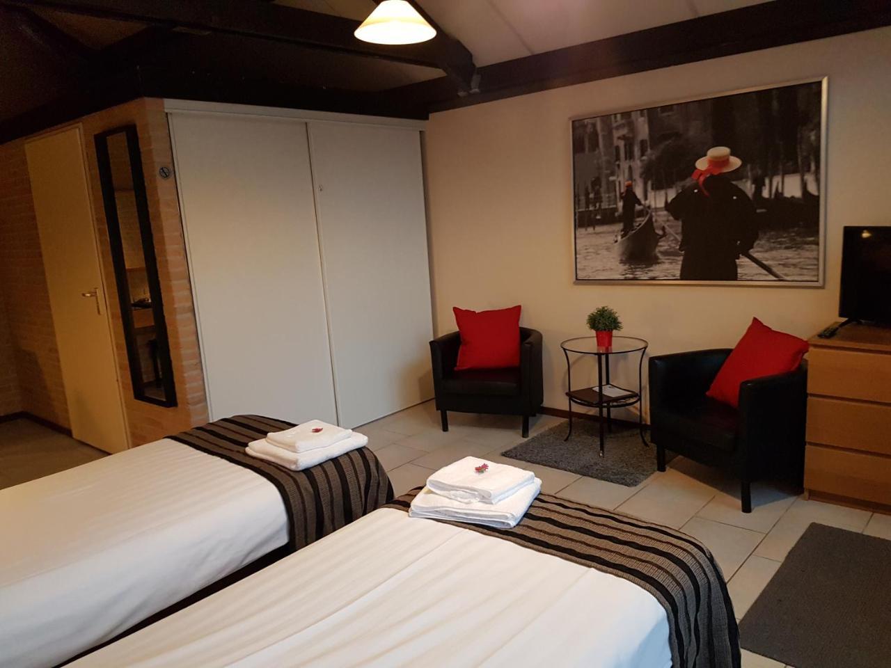 Motel Oostvoorne Luaran gambar